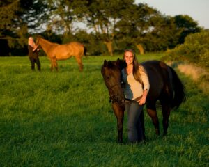 Mother and Daughter with horses - Senior Picture session in Kennebunk